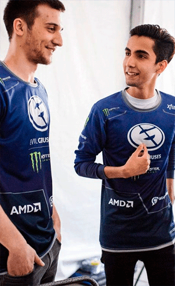 Arteezy habla sobre jugar con SumaiL después de cuatro años